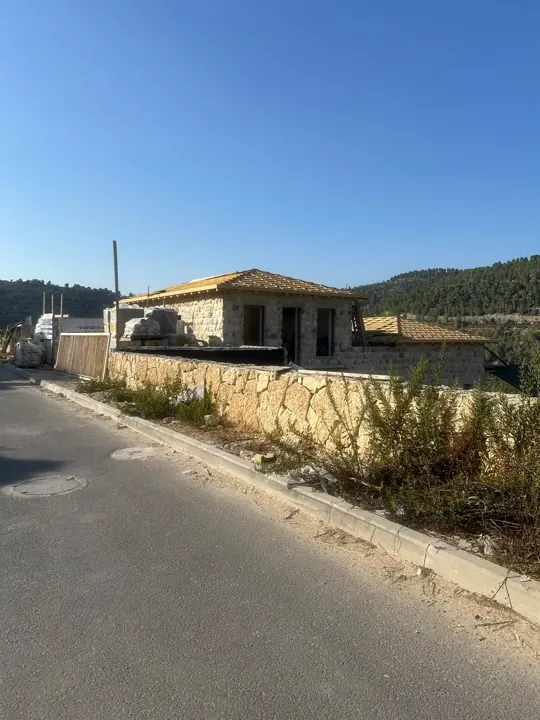 וילה פרטית באבן ספיר, אבן ספיר, מגרש של כ-500 מ״ר