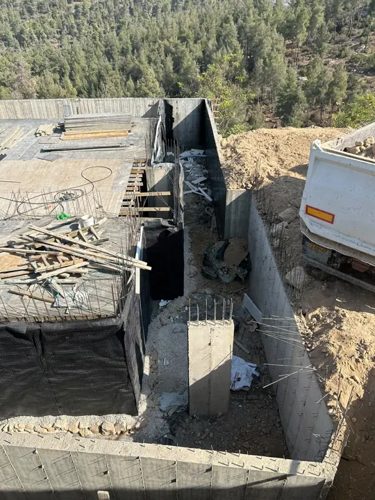 וילה פרטית באבן ספיר, אבן ספיר, מגרש של כ-500 מ״ר